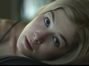 gone-girl-rosamund-pike-640