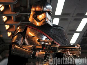 Star-wars-force-awakens-Captain-Phasma-pointofgeeks