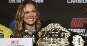 Rousey-belt-pointofgeeks